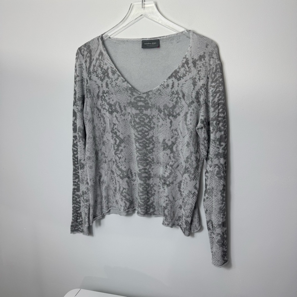 Wooden Ships gray floral sweater size s/m 2053
